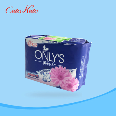 La serviette hygiénique respirable capitonne les protections menstruelles naturelles argentent l'ion 245mm