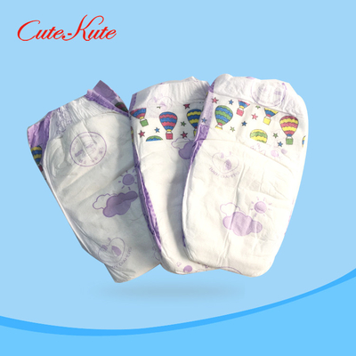 Couche-culotte jetable absorbante superbe de bébé