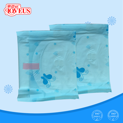 La couche-culotte de serviette hygiénique de sécheresse offrent la protection sanitaire à ailes 290mm